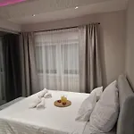 Luxury Imperio Apartment