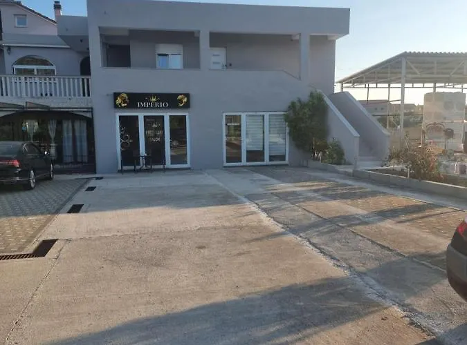 Luxury Imperio * 시베니크